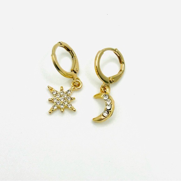 Crescent Moon Star Asymmetrical Rhinestone Earrings BOGO FREE |  NEW! - Picture 4 of 6
